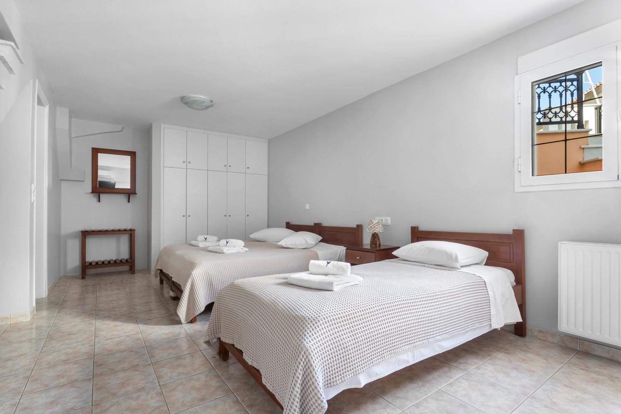 Vasilis Apartments Ermioni Exterior foto