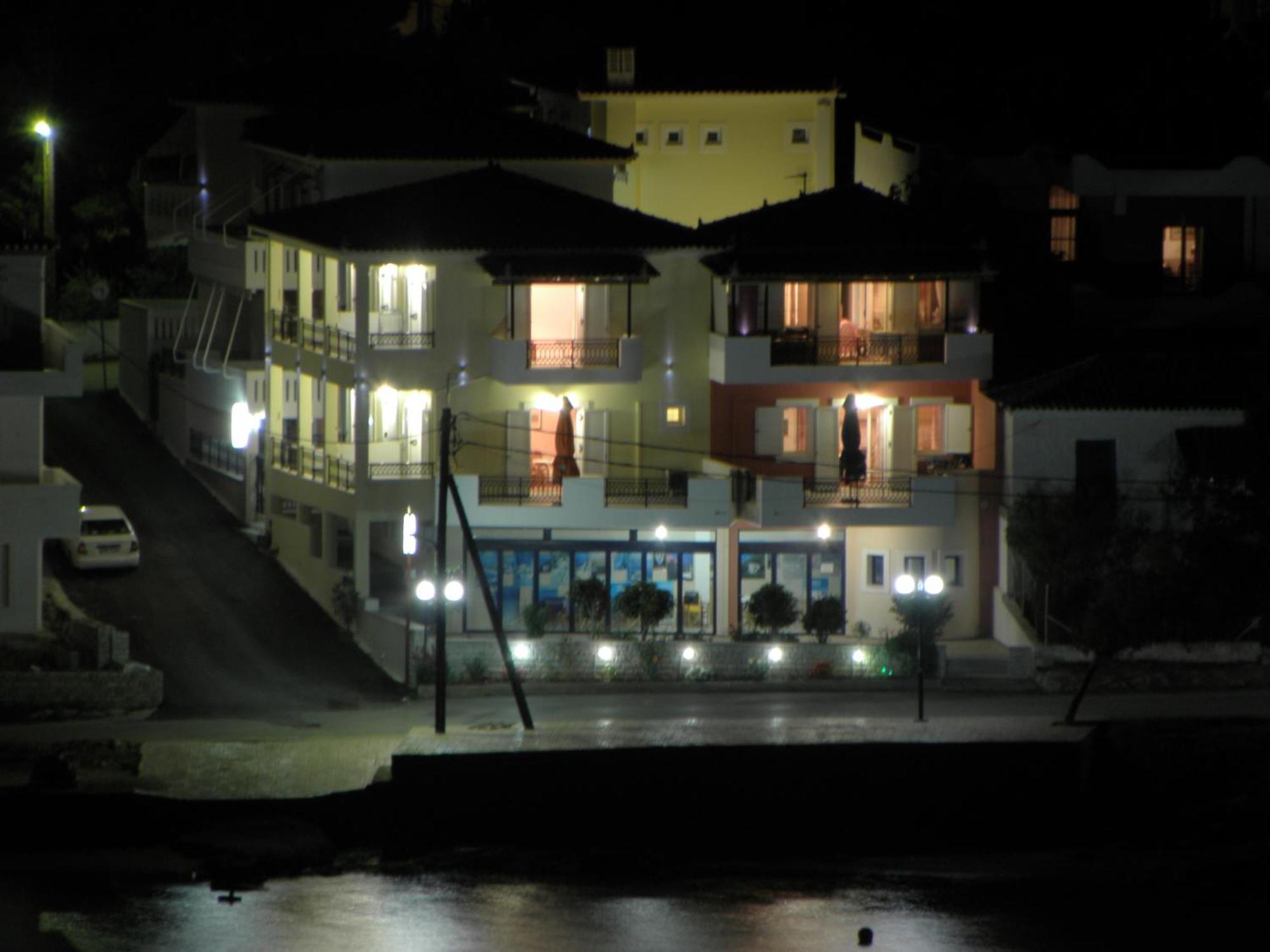 Vasilis Apartments Ermioni Exterior foto